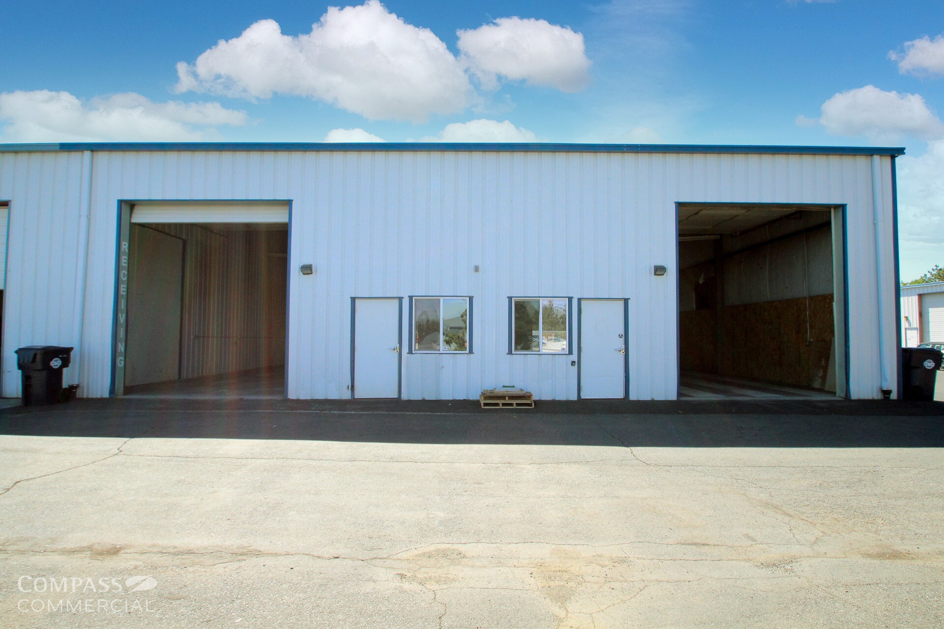 62980 Boyd Acres Rd, Bend, OR for lease Building Photo- Image 1 of 2