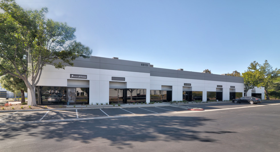 6985 Flanders Dr, San Diego, CA for lease - Building Photo - Image 1 of 6