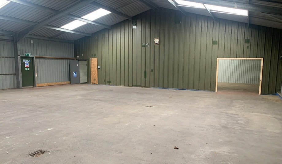 Cromwell Park, Almondbank for lease Interior Photo- Image 1 of 1