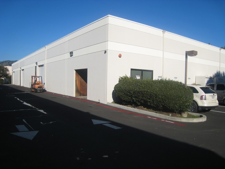 131 Mitchell Blvd, San Rafael, CA for lease - Building Photo - Image 3 of 7