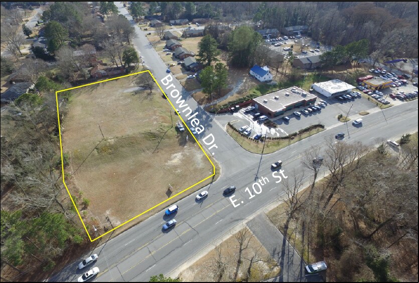 15 E 10th St, Greenville, NC 27858