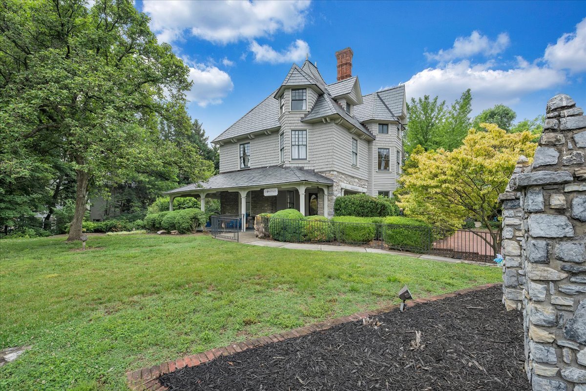 1112 2nd St SW, Roanoke, VA for sale Primary Photo- Image 1 of 1