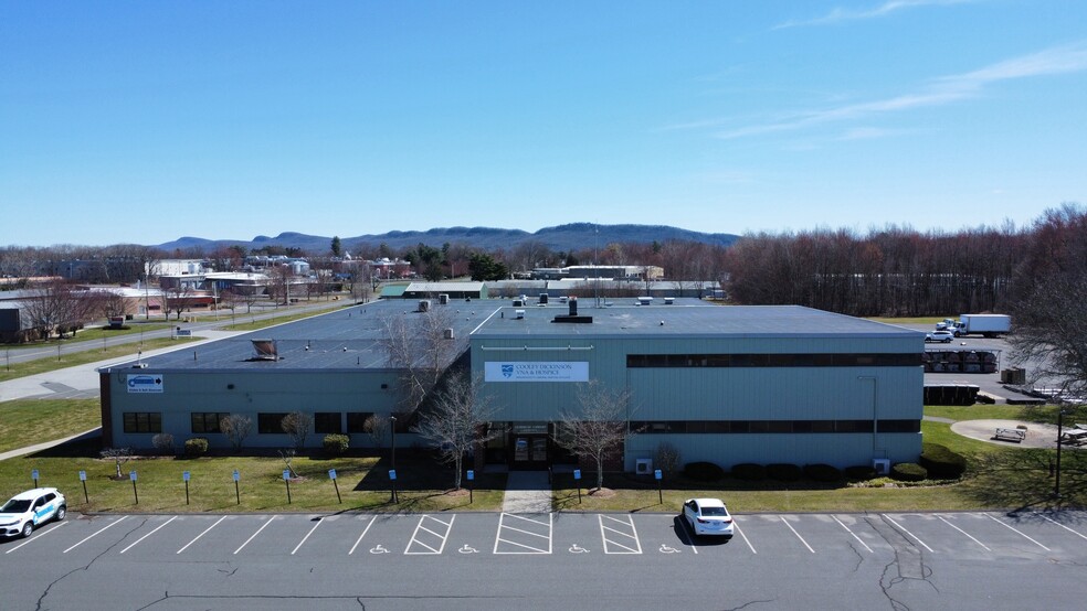 168 Industrial Dr, Northampton, MA for lease - Building Photo - Image 1 of 6