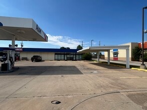 6304 NW Cache Rd, Lawton, OK for lease Interior Photo- Image 2 of 3