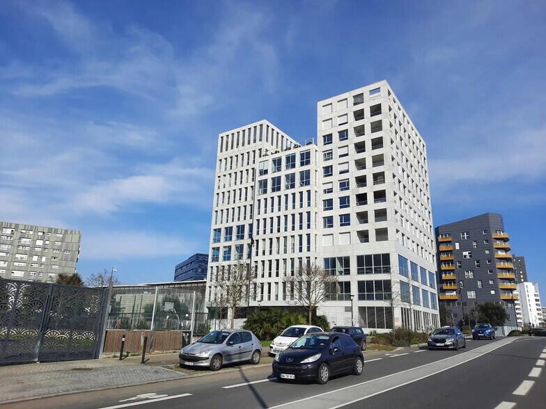 Office in Nantes for lease - Building Photo - Image 1 of 8