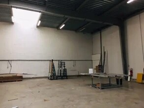 Flex in Argenteuil for lease Interior Photo- Image 1 of 9