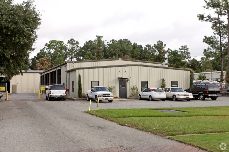 449 Long Point Rd, Mount Pleasant, SC 29464