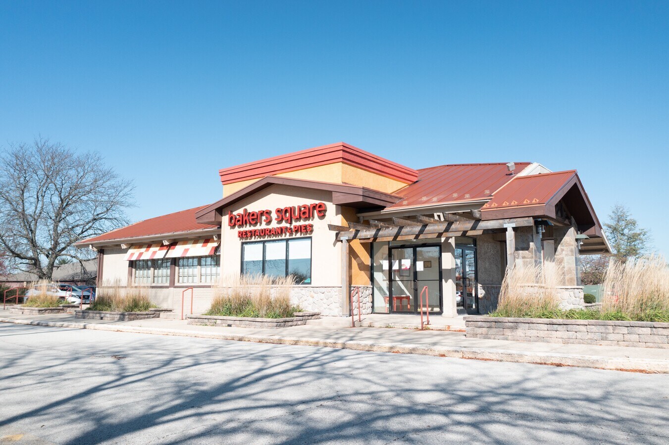 270 E Northwest Hwy, Palatine, IL 60067