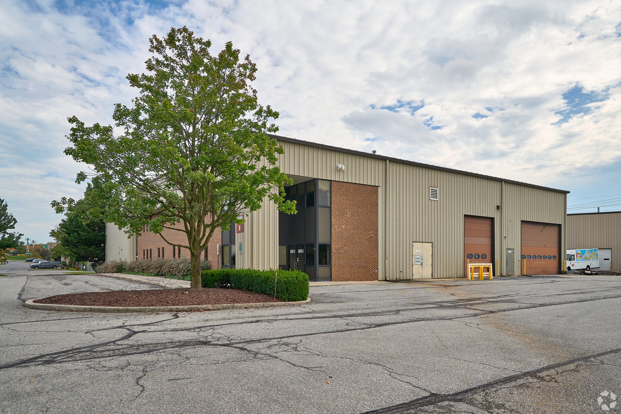 6809 Bowmans Xing, Frederick, MD for lease Primary Photo- Image 1 of 5