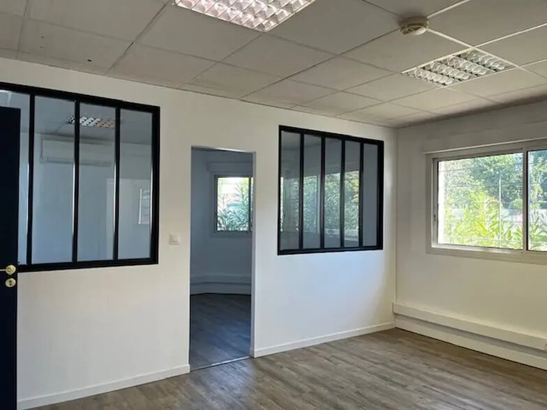 Rue De Purpan, Toulouse for sale - Interior Photo - Image 2 of 17