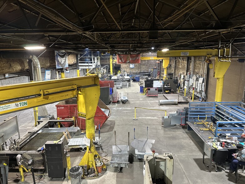 Manufacturing Facility with Office portfolio of 3 properties for sale on LoopNet.com - Building Photo - Image 2 of 8