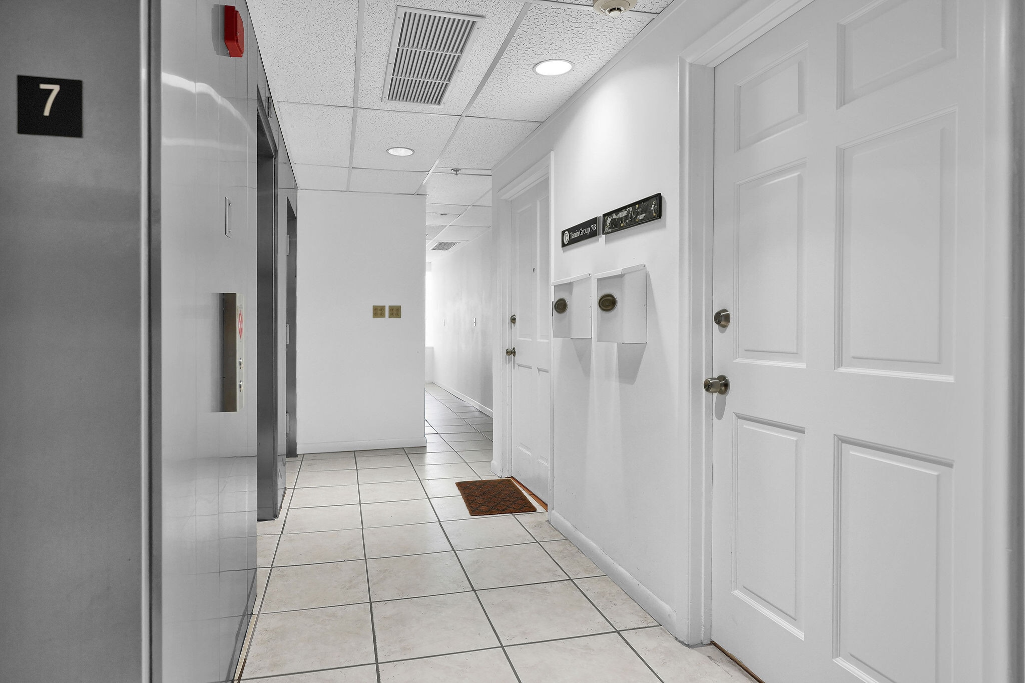 2150 Coral Way, Miami, FL for lease Interior Photo- Image 1 of 10