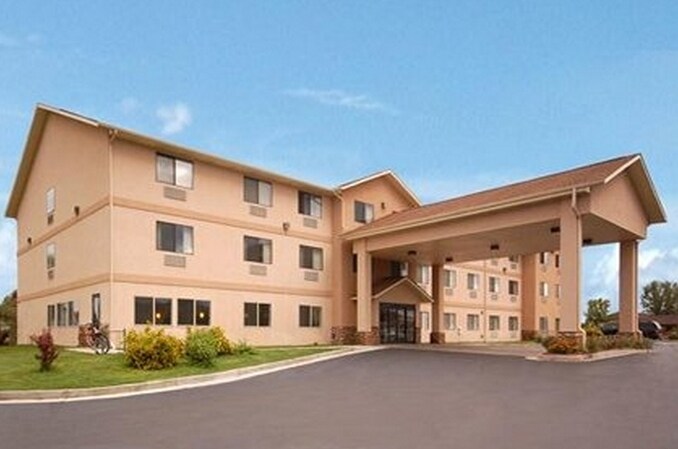 911 N Main St, Gunnison, CO for sale - Building Photo - Image 1 of 1