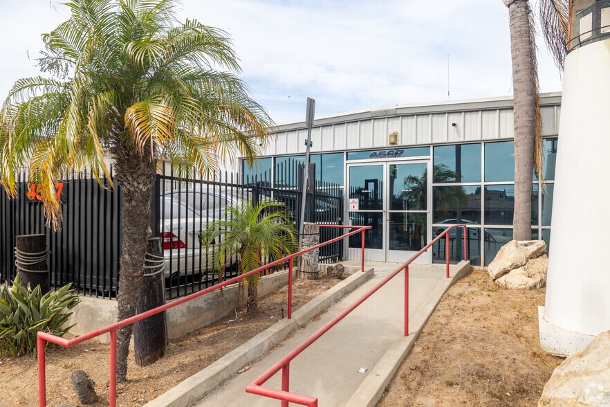 4567 W El Segundo Blvd, Hawthorne, CA for sale - Building Photo - Image 3 of 22