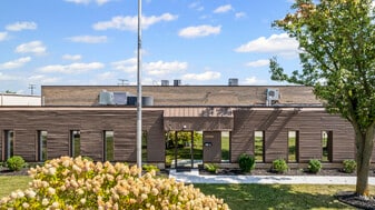 23936 Industrial Park Dr, Farmington Hills MI - Warehouse