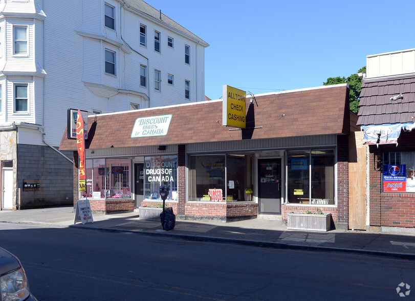 1549-1551 Acushnet Ave, New Bedford, MA for lease - Building Photo - Image 2 of 6