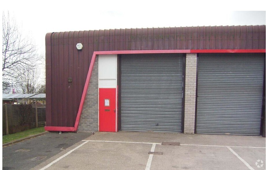 Canal Way, Kingsteignton for sale - Primary Photo - Image 1 of 1