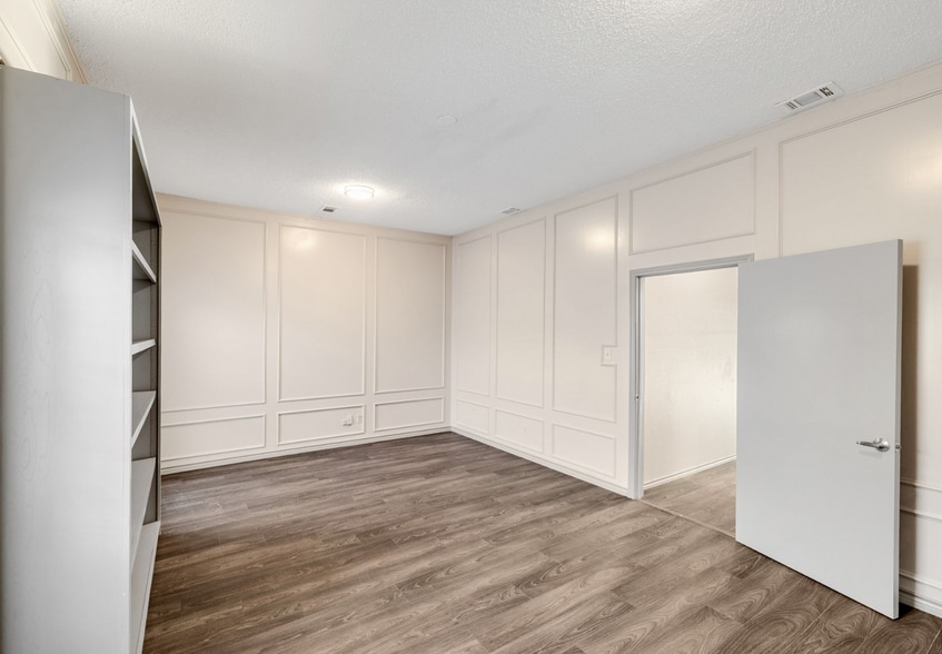 1619 W Irving Blvd, Irving, TX for lease - Interior Photo - Image 3 of 16