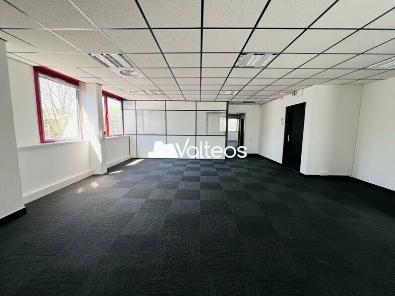 1 Avenue De L'Europe, Toulouse for lease - Interior Photo - Image 1 of 7