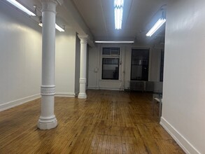 260 W 36th St, New York, NY for lease Interior Photo- Image 1 of 4