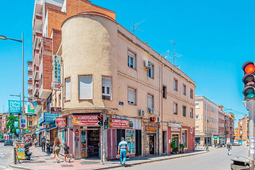 Calle de Pinos Alta, 1, Madrid, Madrid for sale - Primary Photo - Image 1 of 2