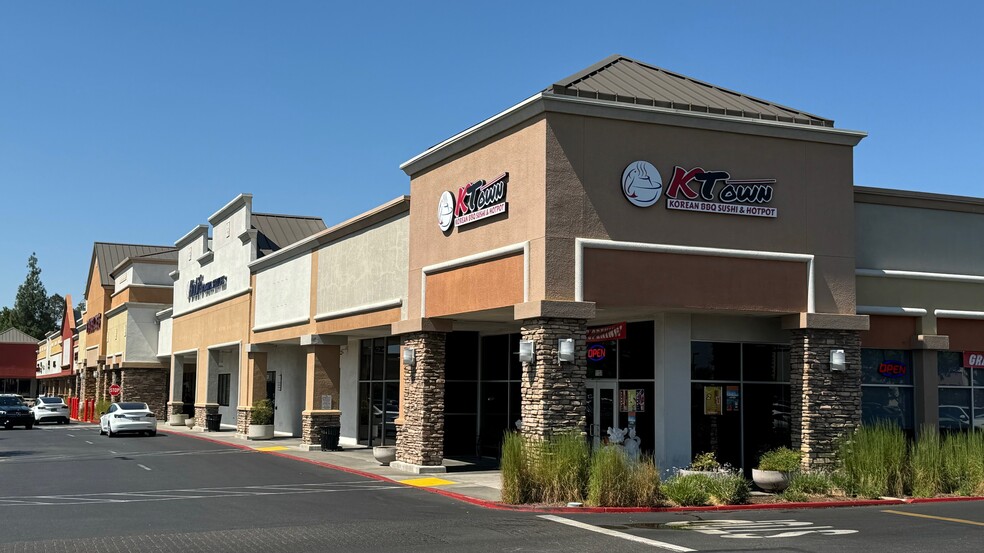 380-446 Harding Blvd, Roseville, CA for lease - Building Photo - Image 3 of 19