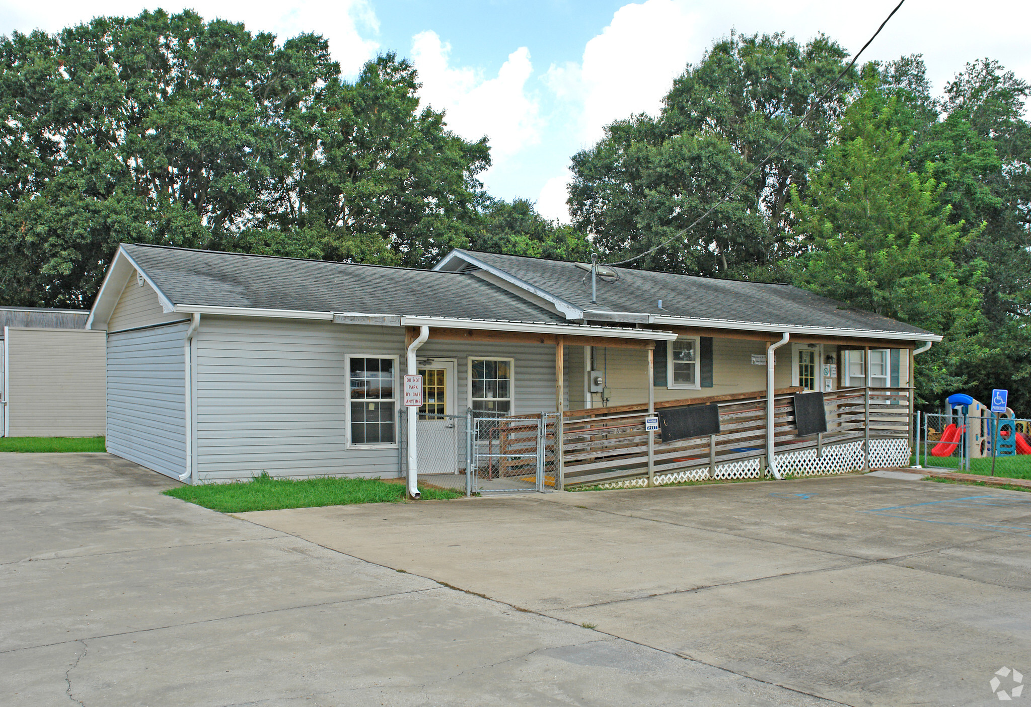 2111 University Ave, Lafayette, LA for sale Primary Photo- Image 1 of 1