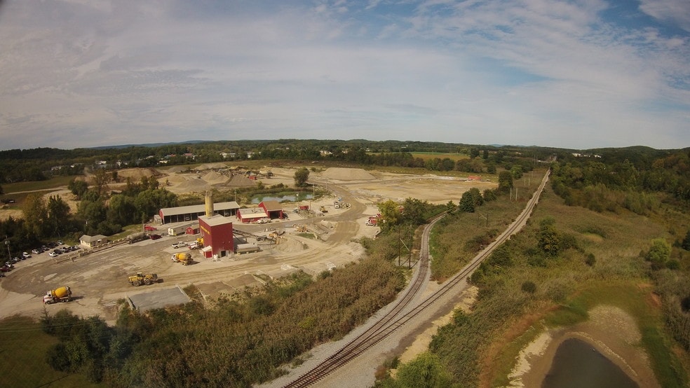 33 Demarest Rd, Sparta, NJ for sale - Primary Photo - Image 1 of 1