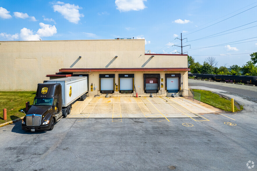 668 Gravel Pike, East Greenville, PA for lease - Building Photo - Image 3 of 6