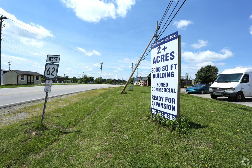 1260 Fox Creek Way, Lawrenceburg, KY for sale - Primary Photo - Image 1 of 1