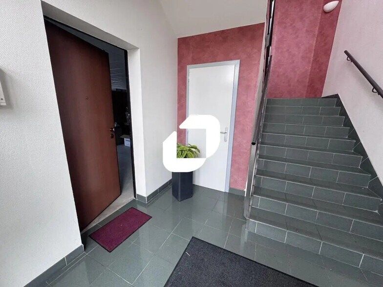 8 Rue Emile Mathis, Bischoffsheim for lease - Lobby - Image 2 of 12