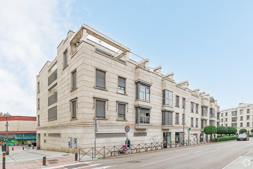 Calle Córdoba, 13, San Fernando De Henares, Madrid for lease - Primary Photo - Image 1 of 5