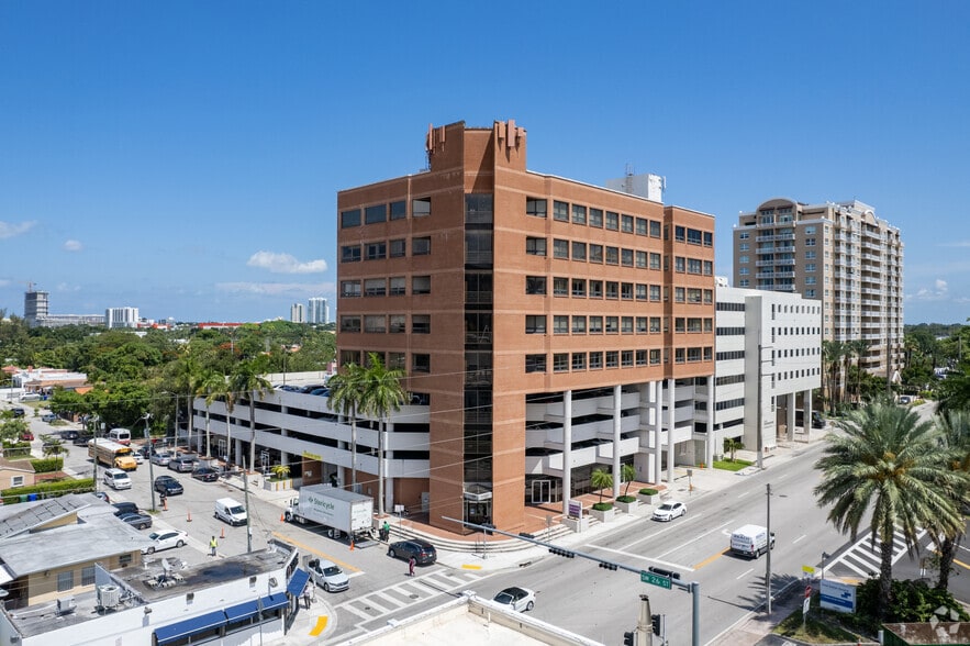 2601 SW 37th Ave, Coral Gables, FL for lease - Building Photo - Image 1 of 10