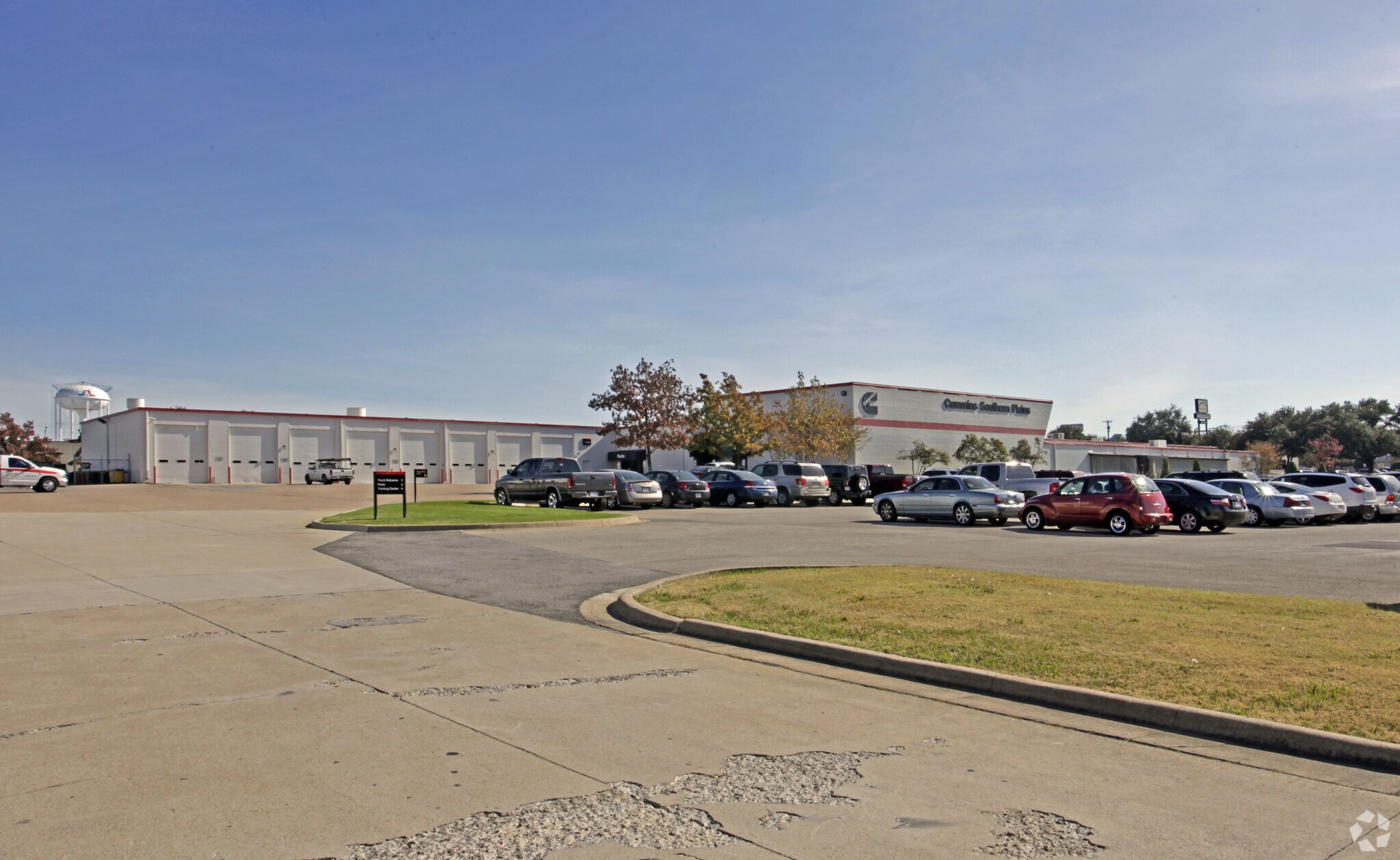 600 N Watson Rd, Arlington, TX for sale Primary Photo- Image 1 of 1