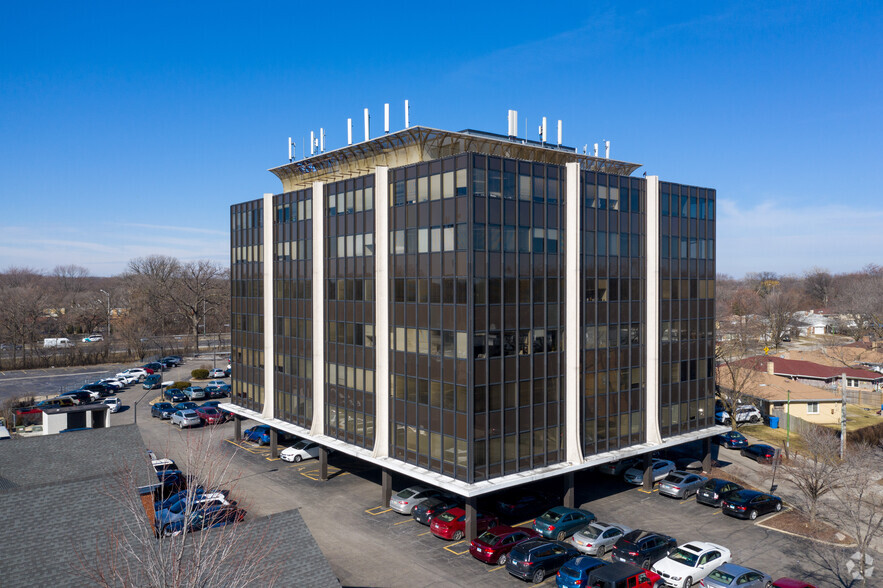 6160 N Cicero Ave, Chicago, IL for lease - Building Photo - Image 1 of 13