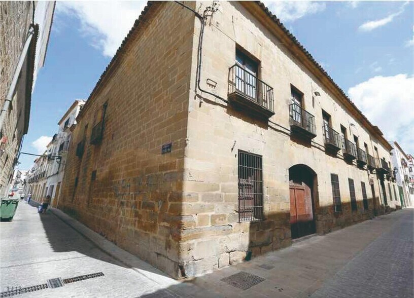 Multifamily in Baeza, Jaén for sale - Building Photo - Image 1 of 18
