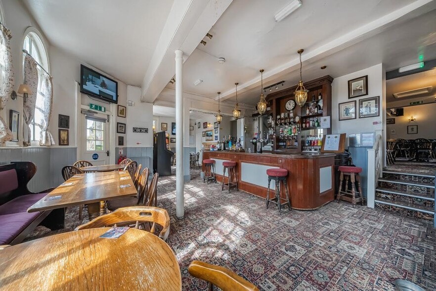 2 High St, Otford for lease - Building Photo - Image 3 of 23