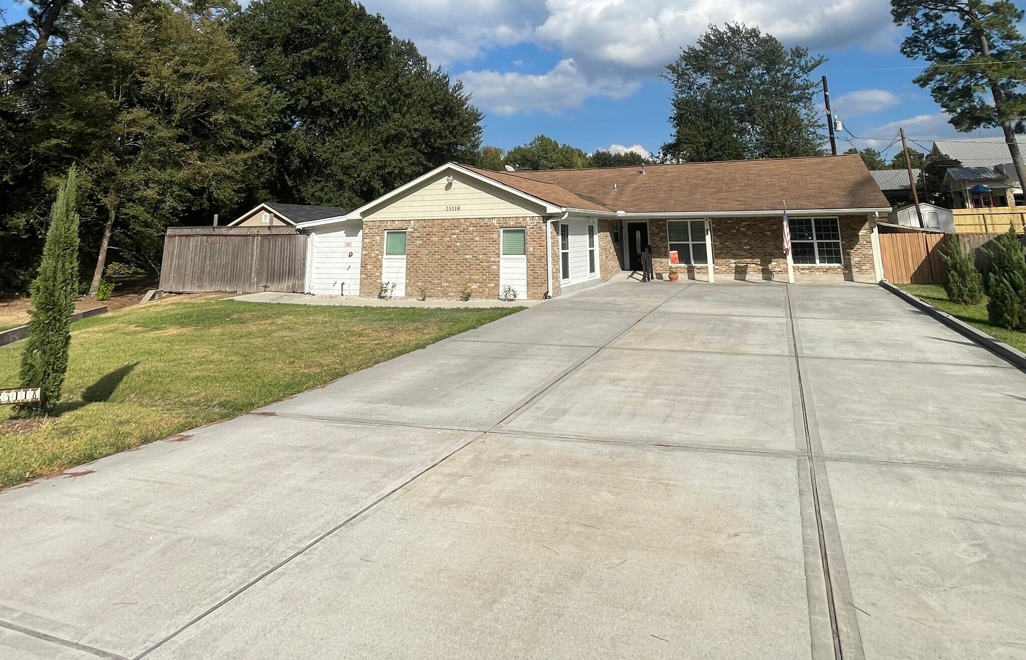 25118 Spring Ridge Dr, Spring, TX for sale Primary Photo- Image 1 of 1