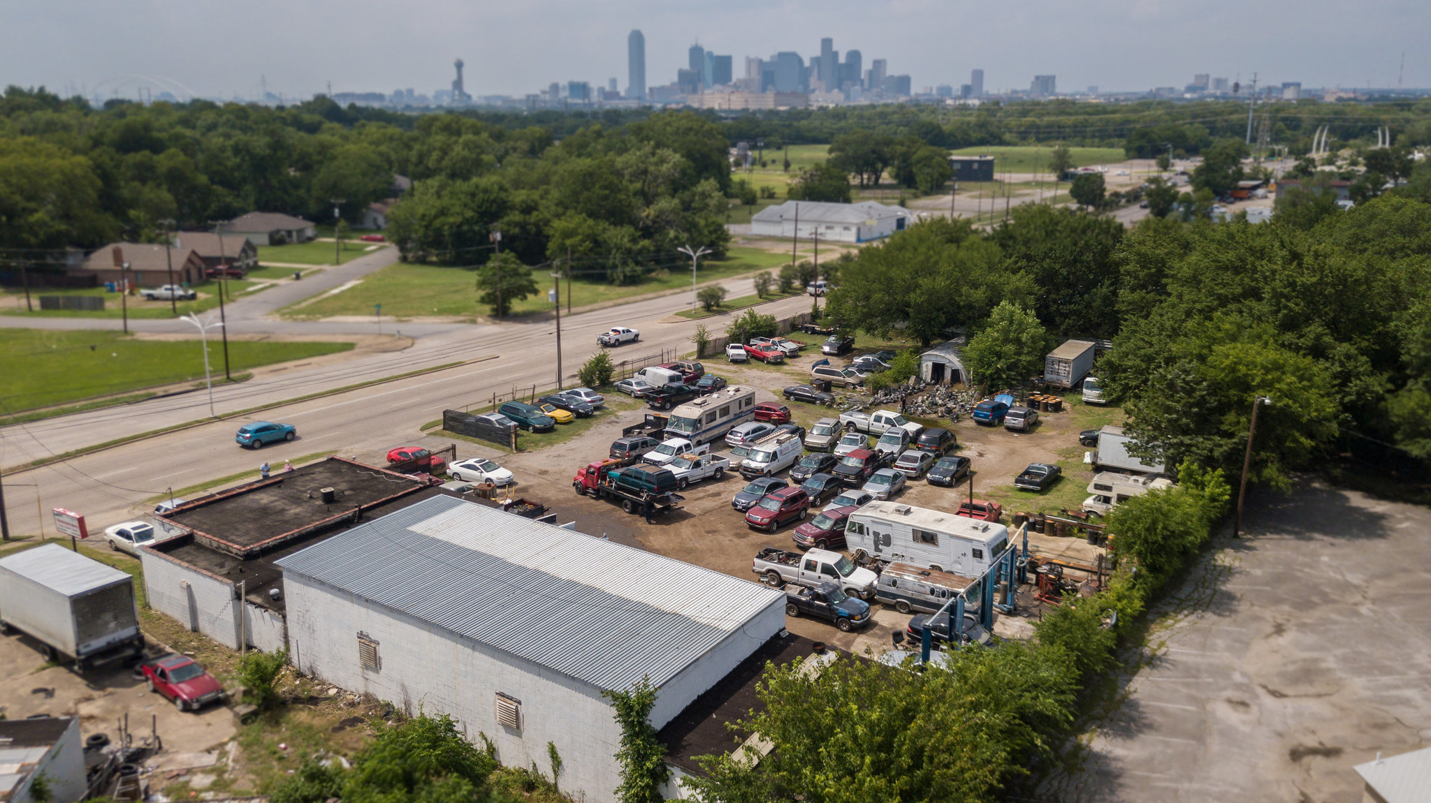 3030 Cedar Crest Blvd, Dallas, TX for sale Primary Photo- Image 1 of 1