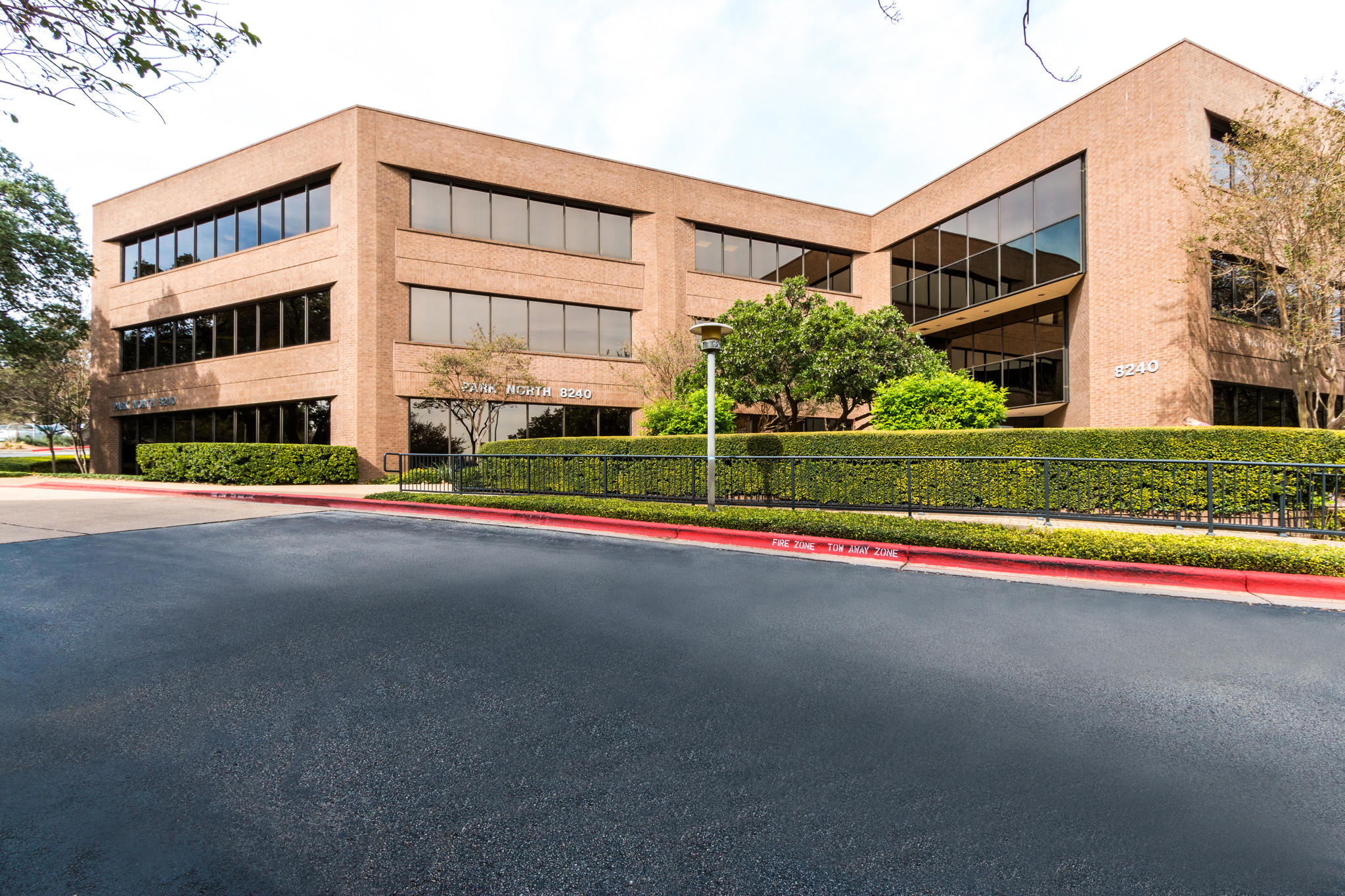 8240 N Mopac Expy, Austin, TX 78759 - Building 2 | LoopNet.com