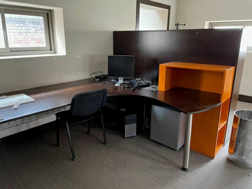 Office in Calais for lease Interior Photo- Image 1 of 9