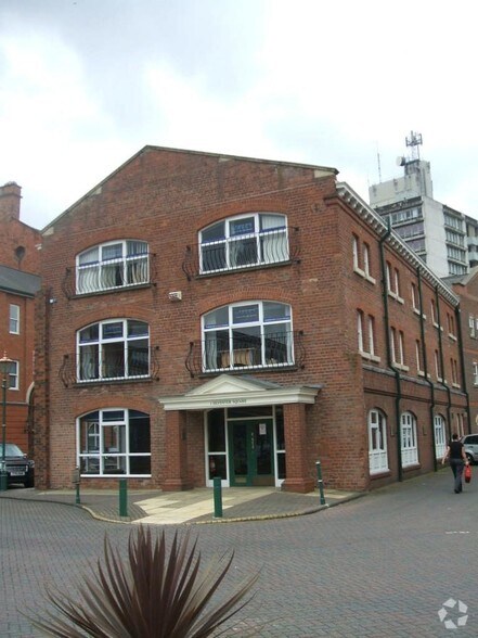 1 Silvester Sq, Hull for sale - Primary Photo - Image 1 of 1