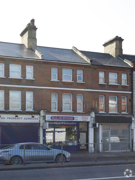 3 Stile Hall Para, London for lease - Building Photo - Image 2 of 3