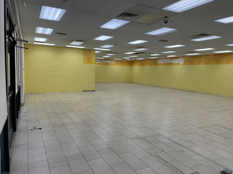 230 A Nellis Blvd, Las Vegas, NV for lease - Interior Photo - Image 3 of 21