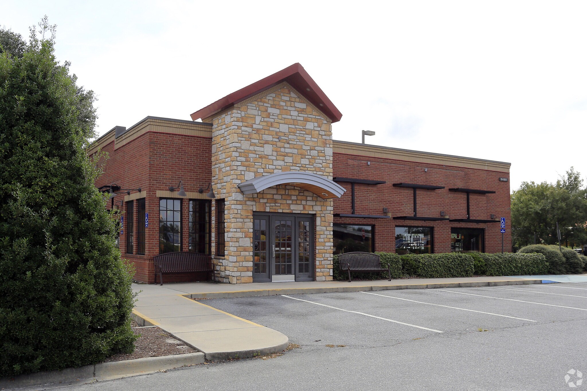 5460 Augusta Rd, Savannah, GA 31408 Garden City Former Applebee's