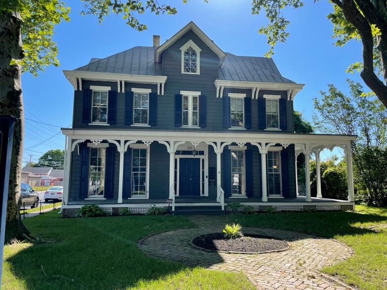 221 N Broad St, Middletown, DE for sale - Building Photo - Image 1 of 1