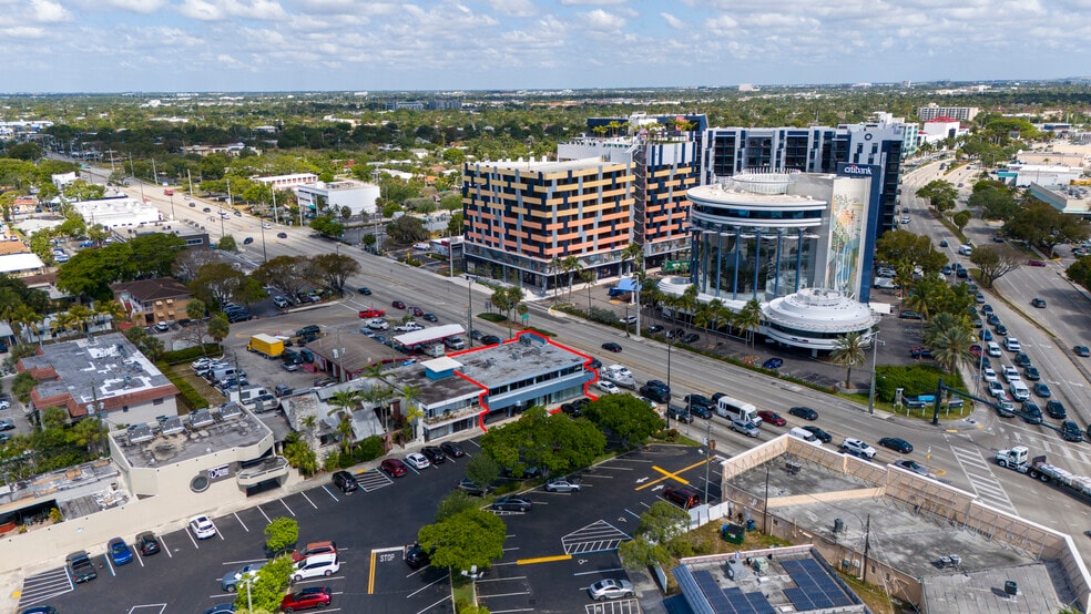 2132-2200 E Oakland Park Blvd, Fort Lauderdale, FL for lease - Building Photo - Image 2 of 20