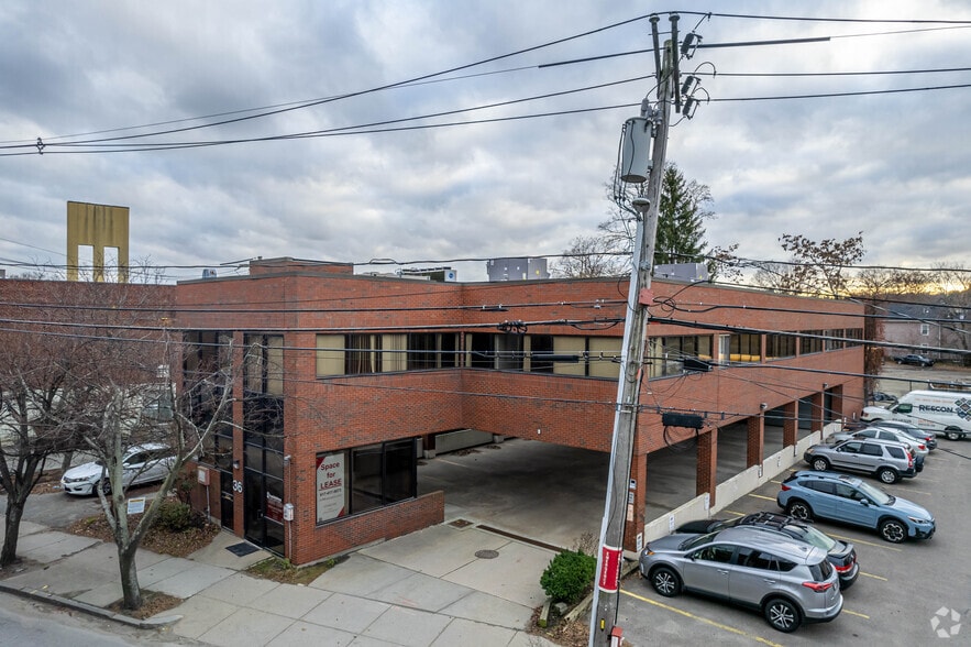 36 Crafts St, Newton, MA 02458