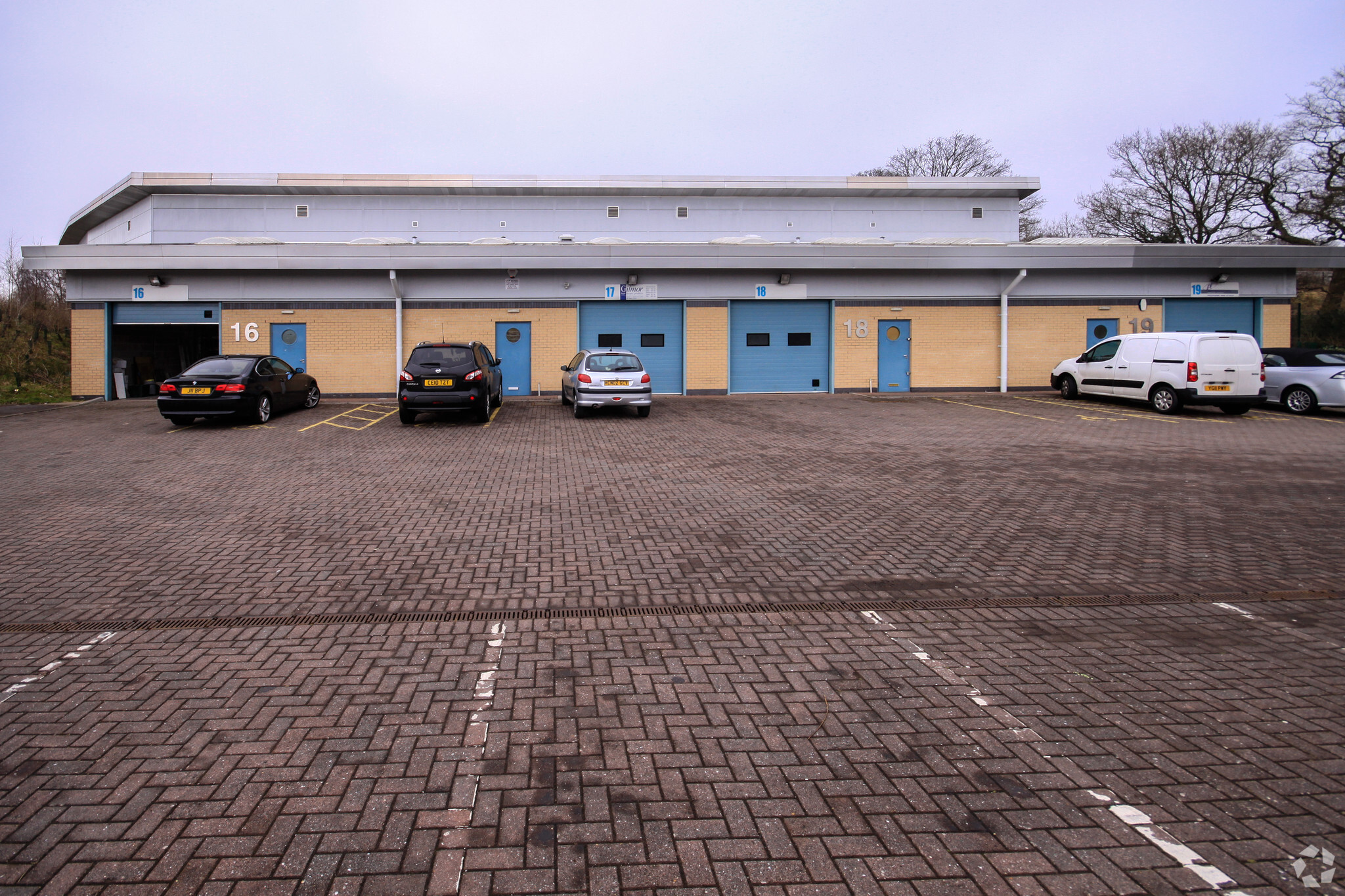 Penmaen Rd, Blackwood for lease Primary Photo- Image 1 of 7