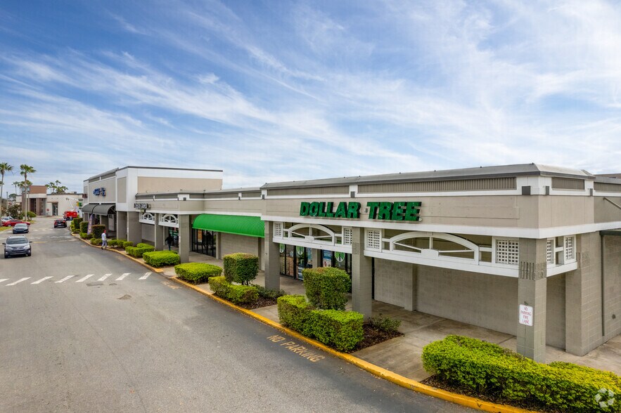 1938-1998 E Osceola Pky, Kissimmee, FL for sale - Primary Photo - Image 1 of 1